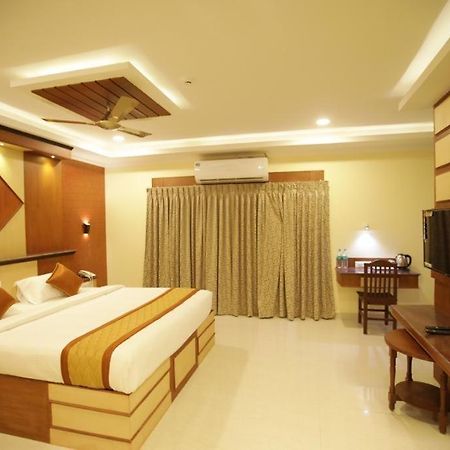 ไอ เรซิเดนซี Hotel ปอนดิเชอรี ภายนอก รูปภาพ